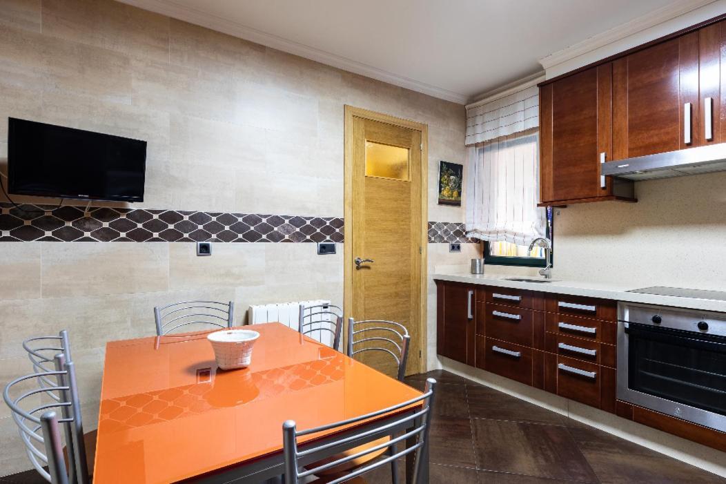 Appartement Piso Vacacional En La Playa De Rodeira à Cangas Extérieur photo